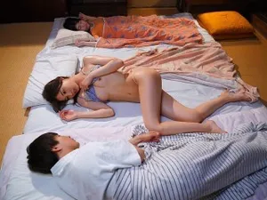 Người yêu của anh trai làm người mẫu đồ lót nhờ em Ông chồng chụp ảnh dùm và cái kết