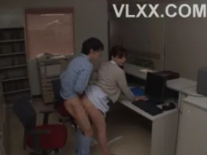 Tên tù vượt ngục và cô vợ trẻ dâm đãng