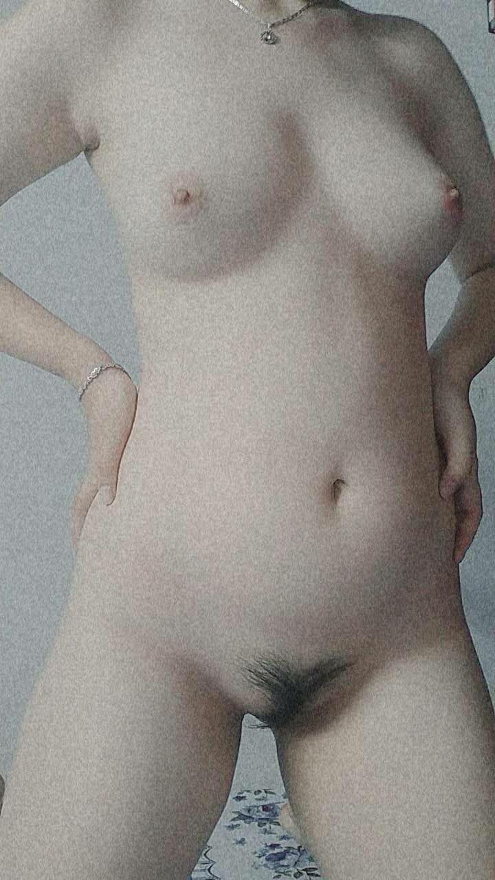 Nữ hoàng sex Việt Bé Ngọc thủ dâm nước lồn như nước lũ